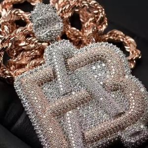 Pendentif personnalisé avec nom FAB glacé en argent sterling 925 avec diamant Moissanite plaqué or bijoux hip hop personnalisés - Product Image 2