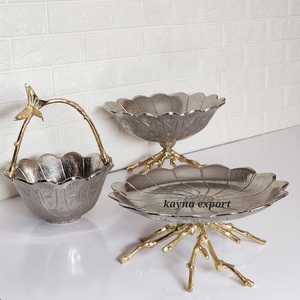 Handicraft Polished Aluminum Metal Leaf Design Eco-Friendly Modern Luxury Party <b>Snacks</b> Serving <b>Bowl</b> Table Decoration Gold <b>Bowl</b> - Product Image 6