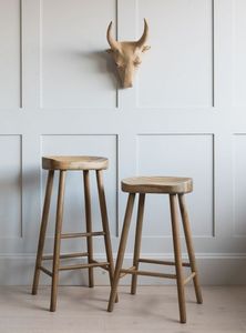 Tabouret en bois pliant léger créé pour les pique-niques en plein air, les voyages en camping, les jardins et les petits besoins de sièges portables - Product Image 4