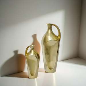 Pot de fleur minimaliste moderne en métal aluminium avec finition martelée - Product Image 3