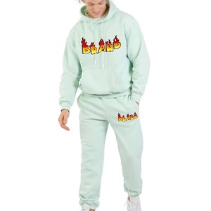 Conjunto Deportivo Unisex de Alta Calidad, Sudadera con Capucha Cálida de Invierno de Corte Regular y Pantalones Deportivos Anchos de Pierna, Ropa Deportiva Informal - Product Image 4