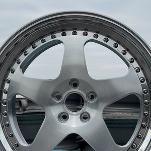 Roues de voiture de course forgées 19 20 21 22 23 24 pouces personnalisées 5x108 à lèvre polie 6061-T6 Jantes de voiture en alliage pour <span class=keywords><strong>Ferrari</strong></span> <span class=keywords><strong>F355</strong></span> - Product Image 5