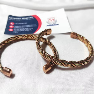 Bracelet en cuivre fait main, manchette à porter à la main - réglable - article très vendu - tendance - vente en gros - Product Image 1