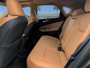 2025 NX 250 PREMIUM FWD SUV FAIBLE KILOMÉTRAGE MOTEUR EN BON ÉTAT TRANSMISSION AUTOMATIQUE PRÊT À EXPÉDIER - Product Image 2