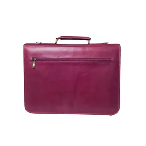 Elegante Bolsa para Portátil Morada con Cierre Seguro y Correa Desmontable - Product Image 3
