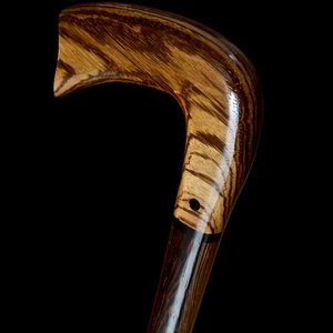 Canne en bois réglable aux normes internationales pour les aînés Bâton de marche solide avec plusieurs nœuds Poignée en caoutchouc par prix élevé - Product Image 2