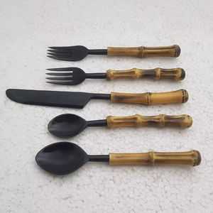 Juego de Cubiertos de Cinco Piezas con Mango de Bambú y Resina Terrazo, Acero Inoxidable, Hecho a Mano, Apto para Lavavajillas, Juego de Cubiertos de Moda - Product Image 1