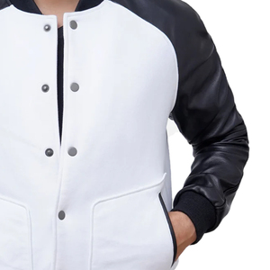 Chaqueta Lisa negra Premium de alta calidad con logotipo personalizado del fabricante para hombre con bordado de mangas de cuero universitario - Product Image 4