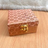 Nuova Scatola Multicolore di Design Rajasthani, Portaoggetti per Frutta Secca, Portagioie con Maniglia in Bronzo e Chiusura a Lucchetto per Matrimoni e Bomboniere