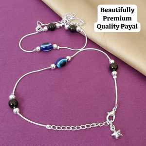 Tobillera elegante y ligera de latón para mujer Payal de primera calidad con diseño tradicional Cómodo uso diario para ropa informal - Product Image 2