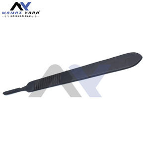 Cuchillas de bisturí #10 Incluye mango negro de metal #3 Adecuado para dermaplaning, manualidades, Instrumentos/equipo Paquete de 10 - Product Image 3