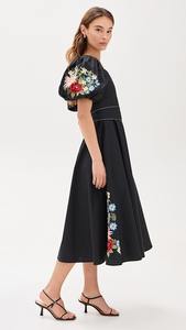 Robe longue brodée noire femme - Product Image 3