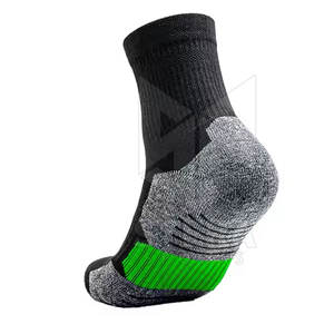 Calcetines de baloncesto de algodón de rizo grueso unisex, calcetines deportivos de entrenamiento de alta tripulación de colores personalizados para ropa deportiva - Product Image 3