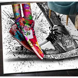 Alfombra Impresa en 3D con Diseño de Graffiti - Diseño Único de Amor en Zapatos, Alfombra de Terciopelo - Product Image 2