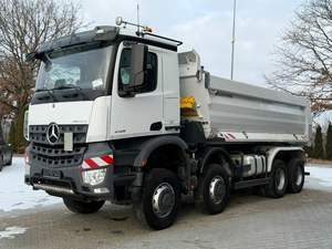 Camión volquete Mercedes Benz Arocs 4145 8x8 Muldenkipper MEILLER nuevo/usado, color blanco, motor diésel de alta resistencia, peso 42,000 kg - Product Image 3