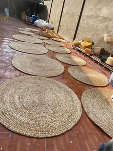 Sets de table en jacinthe d'eau naturelle par 99 Gold Data, fabriqués à la main pour une décoration rustique et des maisons éco-responsables - Product Image 4