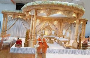 Mandap de Madera para Bodas Gujarati, Eventos de Boda, Pilares de Madera de Alta Venta, Fabricantes de Mandaps, Lugares para Bodas en Australia - Product Image 6