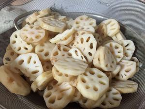 Rodajas de raíz de loto congeladas de Vietnam para olla caliente comidas listas platos veganos saludables y exportación al por mayor - Product Image 3