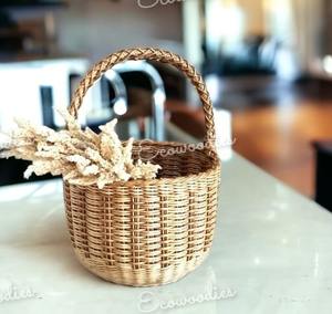 New Hot Sale Woven Holiday <b>Basket</b> Bamboo Gift <b>Basket</b> Flowers and Christmas Gift <b>Basket</b> <b>With</b> <b>Handle</b> Flower Decorative <b>Basket</b> - Product Image 5