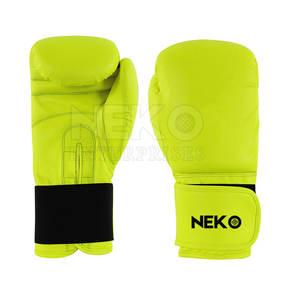 ถุงมือหนังสำหรับต่อยมวยดีไซน์ใหม่ล่าสุดมีในสต็อกอุปกรณ์ศิลปะการต่อสู้ - Product Image 1