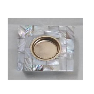 Quemador de incienso Bakhoor de madreperla de alta calidad Centro de mesa de vela de madera único Venta a granel de exportación india por Aaliyan Impex - Product Image 1