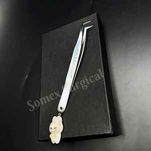 Servicios Profesionales OEM para Pinzas de Extensión de Pestañas de Precisión de Acero Inoxidable SOMEX SURGICAL con Elegantes Adornos para Pinzas - Product Image 1