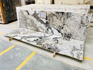 แผ่นกระเบื้องหินแกรนิตสีขาว Azul คุณภาพระดับพรีเมี่ยมพื้นผิวโบราณที่ขัดด้านข้างห้องครัวห้องน้ำ - Product Image 3