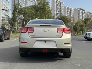 Chevrolet Malibu 2014 2.0L Automático Edición Lujo, Vehículo Usado en Venta Rápida, con Aire Acondicionado Automático y Techo Solar - Product Image 4
