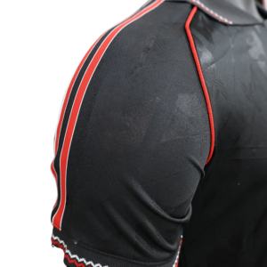 <strong>Man</strong> <strong>Utdness</strong> Black-Red Retro Jersey - Red Devil Badge Short-Sleeve <strong>Polo</strong> - Product Image 3