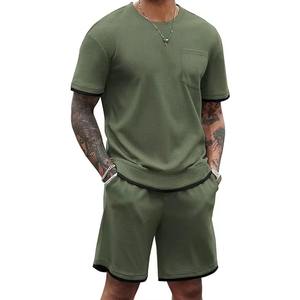 Nouveaux ensembles de compression pour hommes à prix avantageux, t-shirt et short de compression à séchage rapide avec logo personnalisé, pour la salle de sport et le fitness - Product Image 1