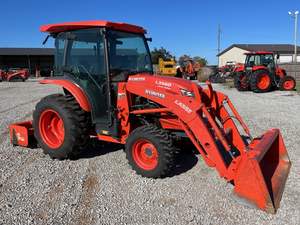 Tractor Kubota usado con cargador frontal a bajo precio - Product Image 5