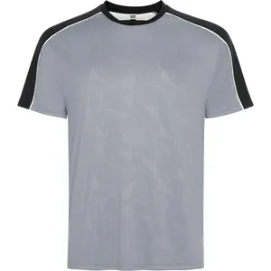 Set Sportivo Personalizzato Titan con Magliette Promozionali per Appassionati di Sport - Product Image 5