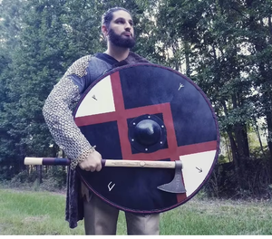 Bouclier Viking fin et léger avec bordure en cuir idéal pour les costumes Cosplay et les foires Shields. par calvin artisanat - Product Image 5