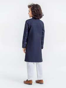 Sherwani moderne pour garçons, tenue traditionnelle pour mariage et fête en soie avec coutures de qualité supérieure, protection solaire et infroissable - Product Image 6