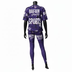 Conjunto Deportivo Premium de Camiseta de Algodón de 300GSM y Leggings de 260GSM con Paneles de PVC Reflectantes Iridiscentes y Logotipo Personalizado - Product Image 2