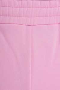 กางเกงขาสั้นสตรีทแวร์ผู้ชาย ปักโลโก้ตามสั่ง เป็นมิตรกับสิ่งแวดล้อม ผ้าโพลีเอสเตอร์ 100% แห้งเร็ว ระบายอากาศดี บริการ OEM จากโรงงานโดยตรง - Product Image 4