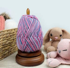 Bobinadora de bolas de hilo de madera, hecha a mano - Product Image 4