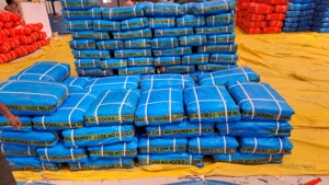 Tissu personnalisable de bâche de PE dans l'orange argentée blanche bleue-selon les exigences de client - Product Image 4