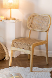 เก้าอี้ทานข้าว Elok ทำจากโครงไม้เนื้อแข็ง พร้อมหวายสาน สำหรับใช้ภายในหรือภายนอกอาคาร ตกแต่งแบบธรรมชาติ - Product Image 4