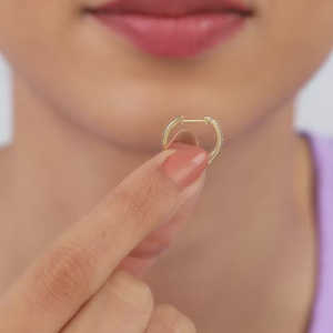 Boucles d'oreilles en or avec diamant Endora - Product Image 1