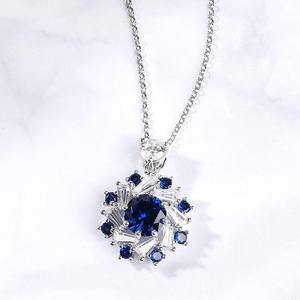 Collier en argent sterling avec diamant rond Jeulia Halo - Product Image 6