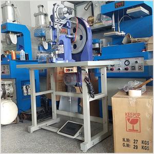 Machine à œillets <span class=keywords><strong>automatique</strong></span> professionnelle CADDY, machine à œillets à entraînement par courroie, alimentation <span class=keywords><strong>automatique</strong></span> pour la fabrication de sacs cadeaux, la fabrication de chaussures - Product Image 4