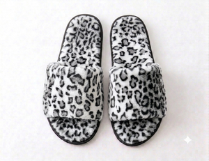Pantuflas de Invierno de Piel Sintética, Punta Abierta, Modernas, Suaves, Cálidas, Forradas de Piel, Cómodas y Fáciles de Poner - Product Image 6