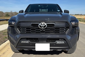 TOYOTA TACOMA TRD OFF-ROAD DOBLE CABINA 2024 USADO (LHD/RHD) - Product Image 2