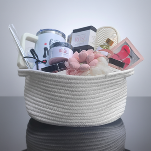 Canasta de Regalo Orgánica para Mujer con Crema Corporal de Manteca de Karité para Nutrir e Hidratar la Piel, para Todo Tipo de Piel - Product Image 4