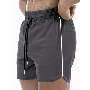 Shorts de compression personnalisés pour hommes Shorts de coupe recadrée en coton fabriqué en polyester Vêtements d'été de luxe pour hommes vêtements décontractés de plein air - Product Image 3