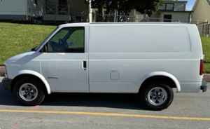 พร้อมขับขี่ - รถพวงมาลัยซ้ายมือสอง |   พวงมาลัยขวา |   2001 จีเอ็มซี ซาฟารี เอสแอล - Product Image 3