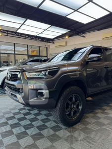 Toyota Hilux Conquest V 4x4 d'occasion en excellent état - Modèle 2022 - Product Image 6