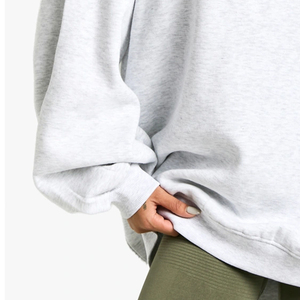 Sudadera Extra Grande con Hombros Caídos para Mujer, con Material Cómodo y Relajado para el Invierno, con Diseño de Logotipo Personalizado para Compradores al por Mayor - Product Image 3