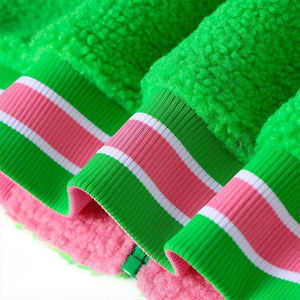 Chaqueta Bomber Reversible de Sherpa con Diseño de Cortavientos, Logotipo Bordado de Artículos Griegos y Cuello Alto - Product Image 5